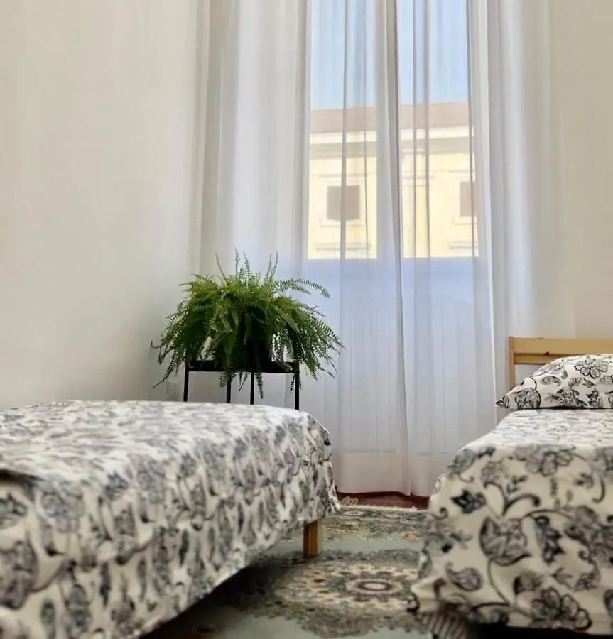 Casa Fiore Roma 0*,