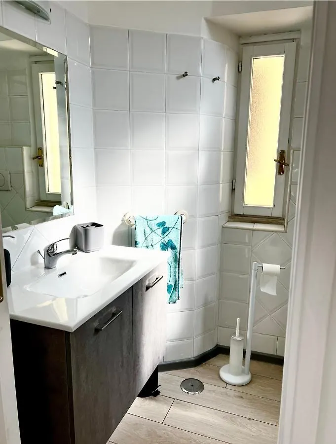 Casa Fiore Roma 0*,