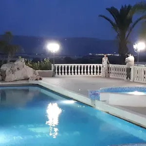 https://casa-vacanza-nel-giardino-delle-vigne.catania-hotels.net